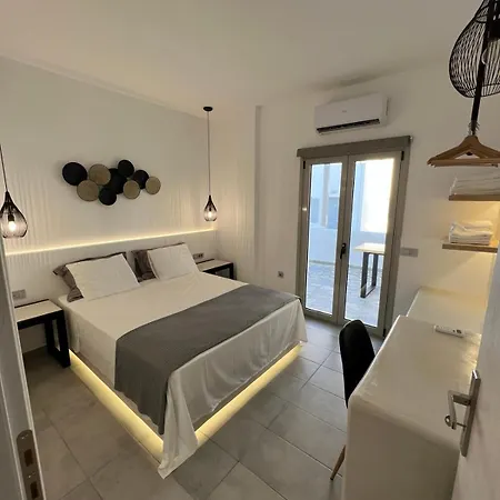 Santozen Hotel *