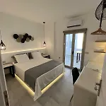 Santozen Hotel *